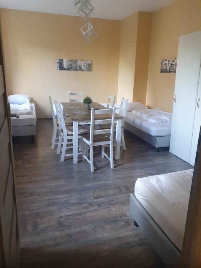 Pension 11 Apartments By Lorenc Berlin Extérieur photo
