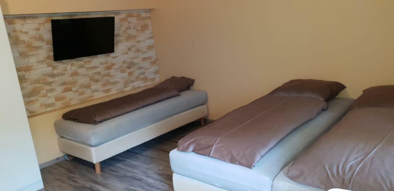 Pension 11 Apartments By Lorenc Berlin Extérieur photo
