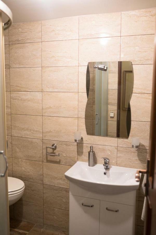 Pension 11 Apartments By Lorenc Berlin Extérieur photo